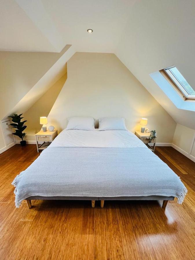 Family Home In Hampshire - Sleeps Up To 9 People With 3 Parking Spaces Winchester Buitenkant foto